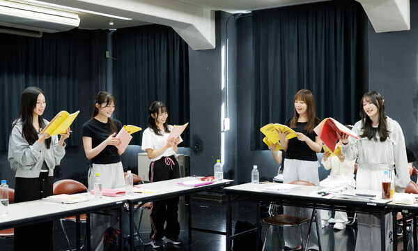 『スクールアイドルミュージカル』15周年記念公演で回転舞台が復活、稽古場レポート公開