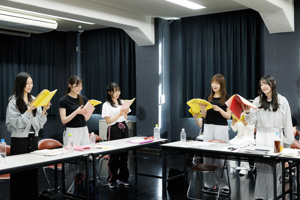 『スクールアイドルミュージカル』15周年記念公演で回転舞台が復活、稽古場レポート公開
